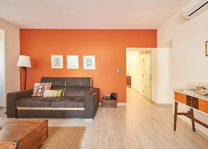 Doormans House Center By Homeful Homes